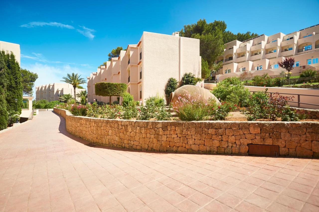 Invisa Hotel Club Cala Blanca Es Figueral Exterior photo